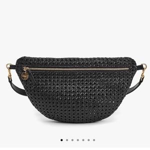 Clare V grande fanny